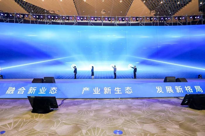 我們應(yīng)該如何處理高端活動策劃中發(fā)生的突發(fā)事件？